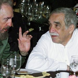 Cent ans de solitude : photo avec Castro