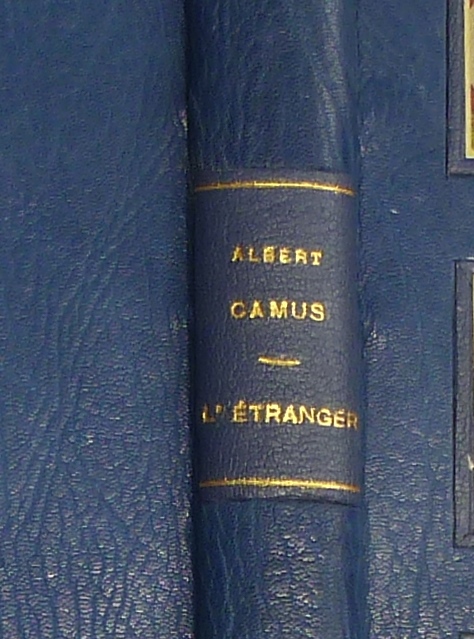 L’Étranger d'Albert Camus, pièce de titre